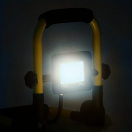 Reflektor LED z uchwytem, 10 W, zimne białe światło